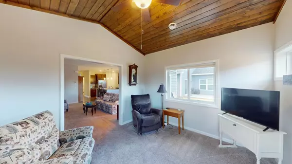 39737 Fawn AVE North Branch, MN 55056