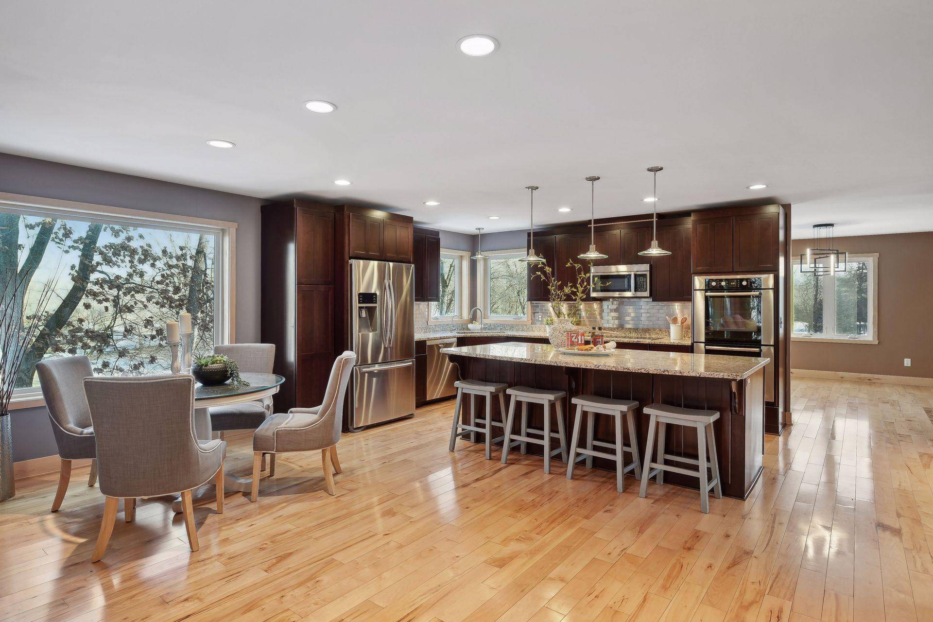 Chanhassen, MN 55331,1811 Lake Lucy LN