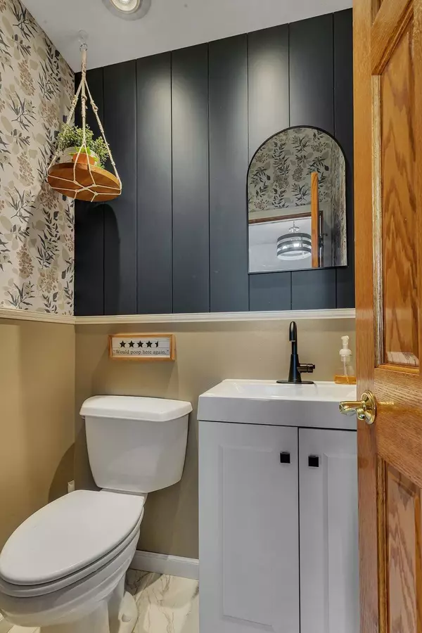 Burtrum, MN 56318,512 Franklin ST W