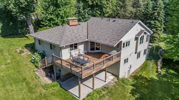 Tonka Bay, MN 55331,30 Interlachen LN