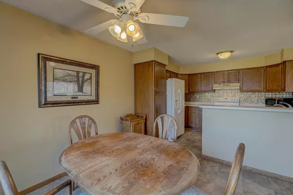 Maplewood, MN 55119,709 Dorland RD S