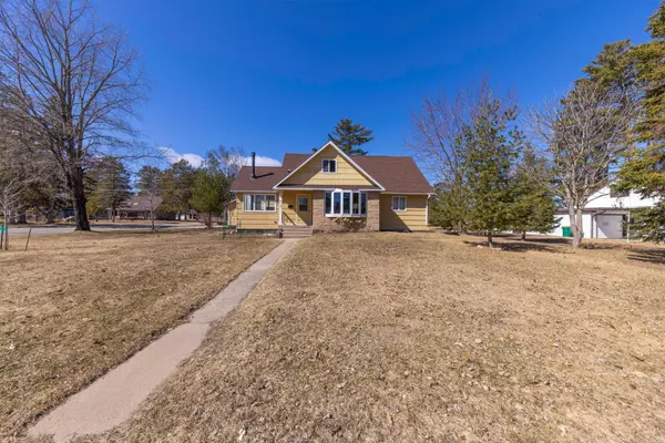 Grand Rapids, MN 55744,717 SW 5th AVE
