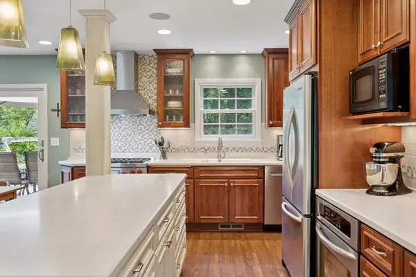 Edina, MN 55436,5104 Windsor AVE