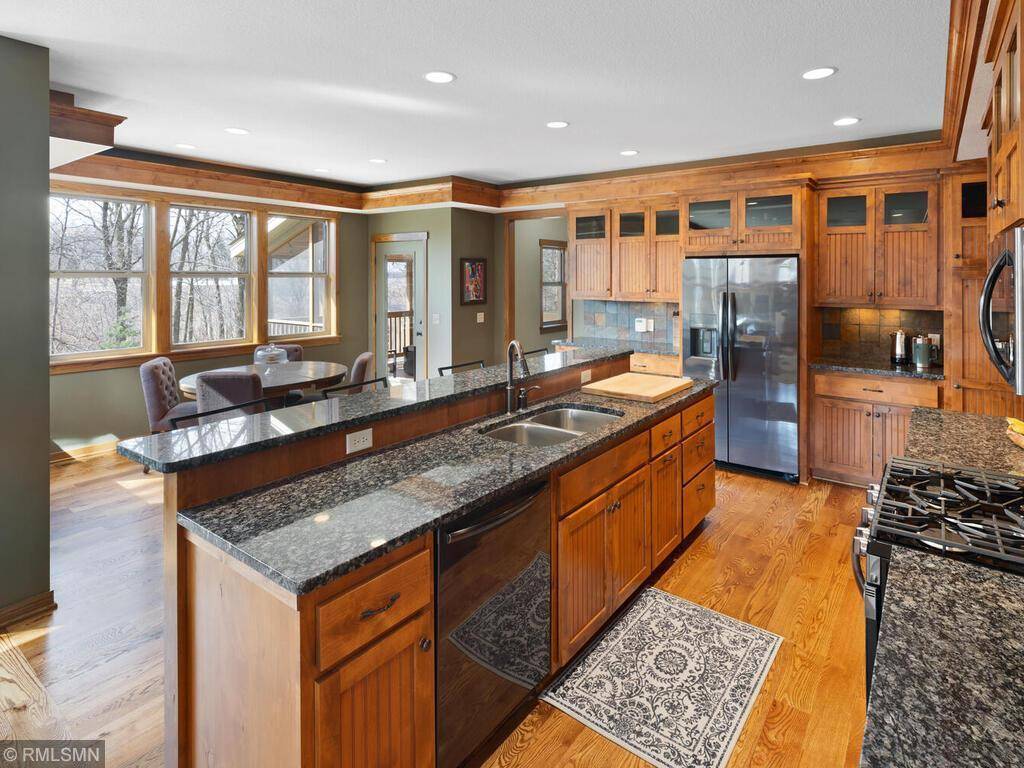 915 Silver Maple DR, Helena Twp, MN 56071