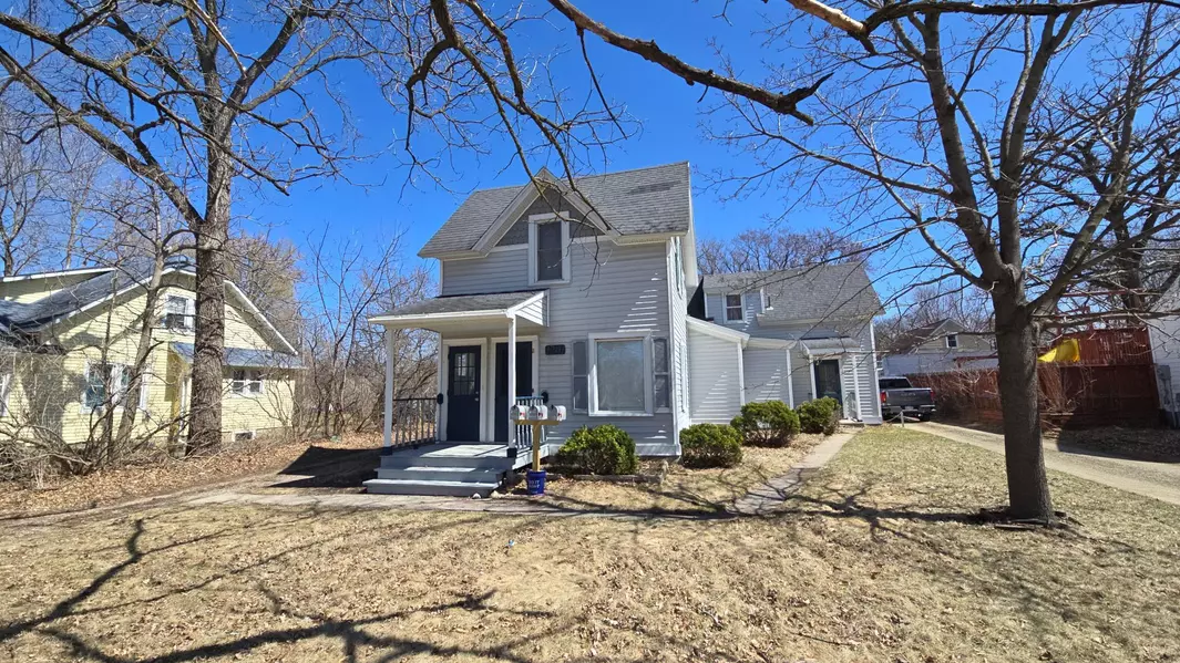 1201 S Cedar AVE, Owatonna, MN 55060