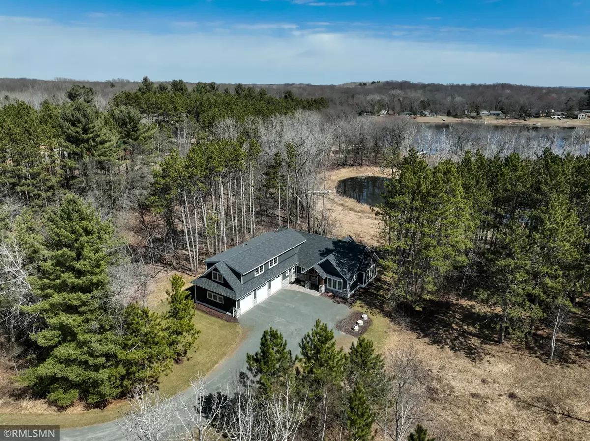 Star Prairie, WI 54025,959 218th AVE