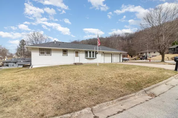 Red Wing, MN 55066,1623 Birchwood DR