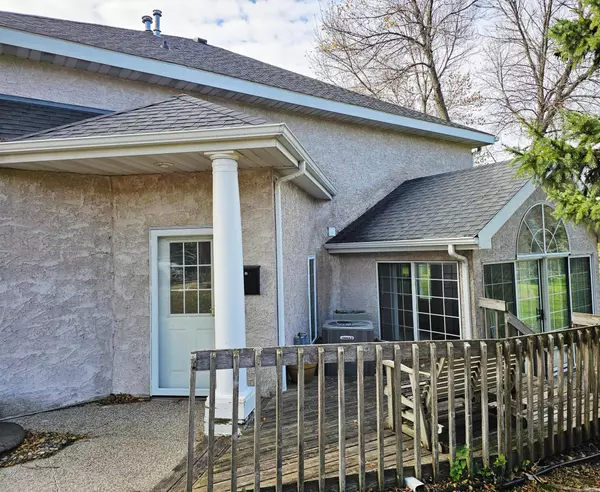 Willmar, MN 56201,2208 10th AVE SE #12