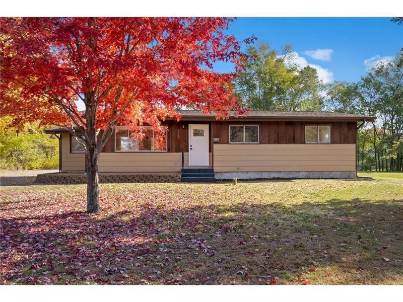 2720 Main ST S, Cambridge, MN 55008