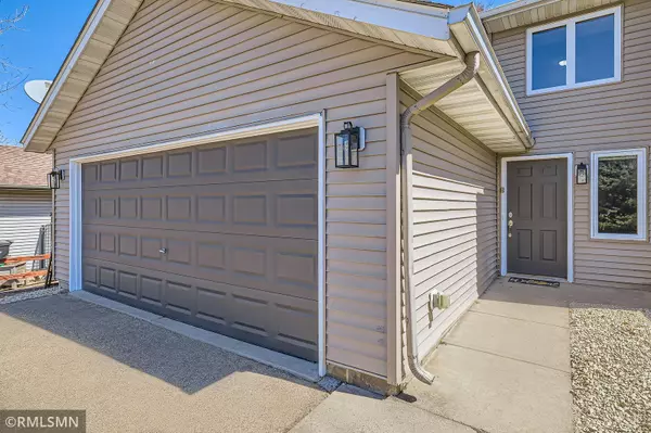 Shakopee, MN 55379,539 Market ST S