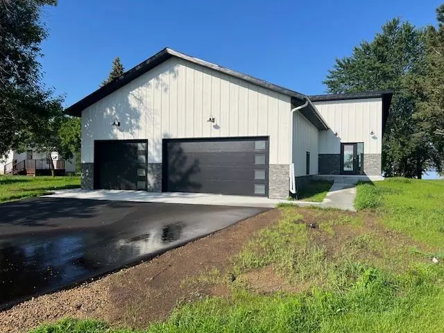 Ottertail, MN 56571,123 River View RD
