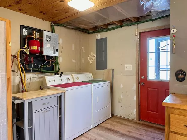 Isle, MN 56342,37225 Hwy 47