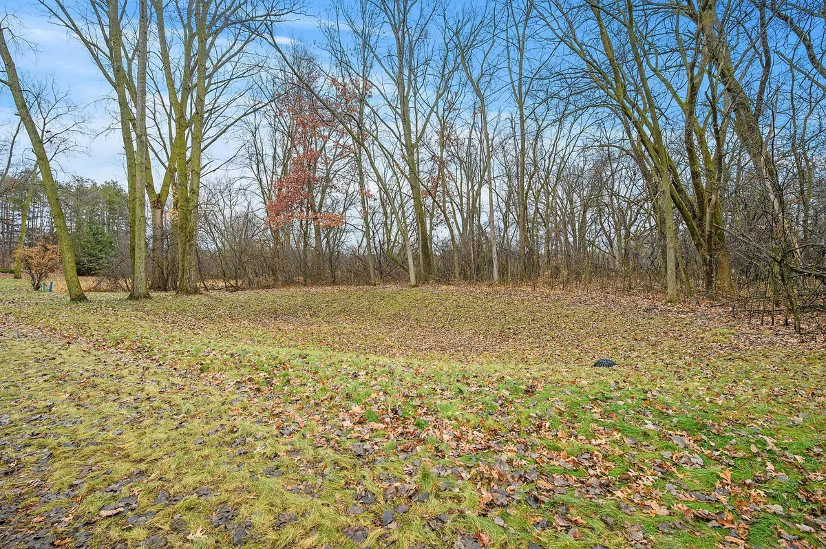 Mahtomedi, MN 55115,xxx Bevins LN