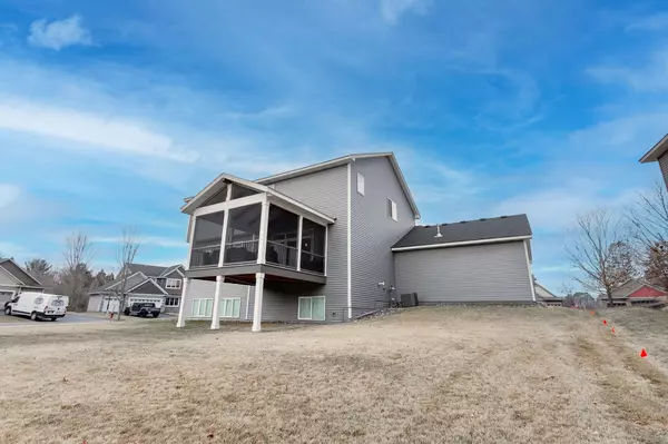 Andover, MN 55304,733 158th AVE NW
