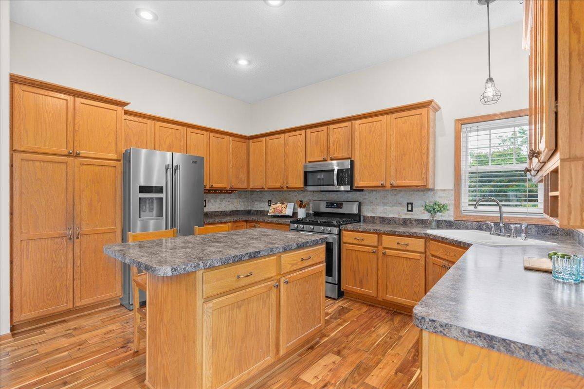 Maple Grove, MN 55311,18276 87th PL N