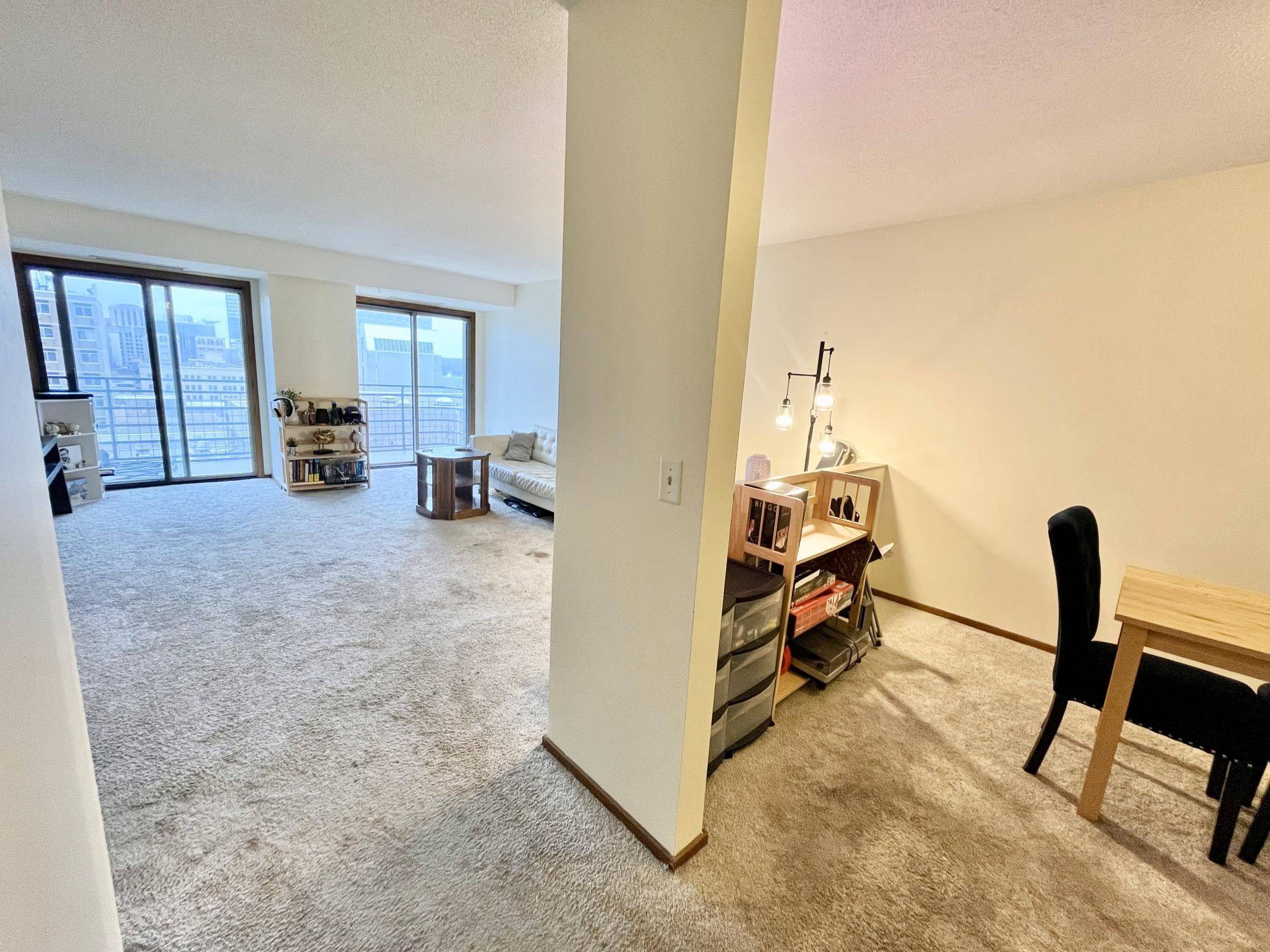 Saint Paul, MN 55102,26 10th ST W #1311