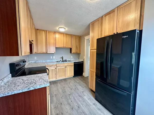 Stewartville, MN 55976,512 Main ST S
