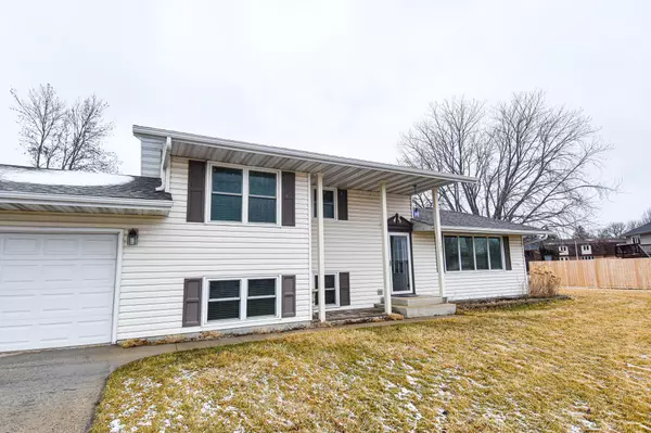 1003 Greenwood ST E, Thief River Falls, MN 56701