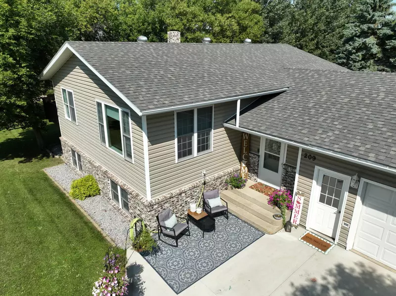 209 2nd AVE N, Viking, MN 56760