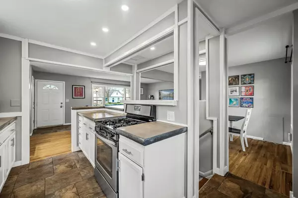 Saint Louis Park, MN 55426,3541 Zinran AVE S
