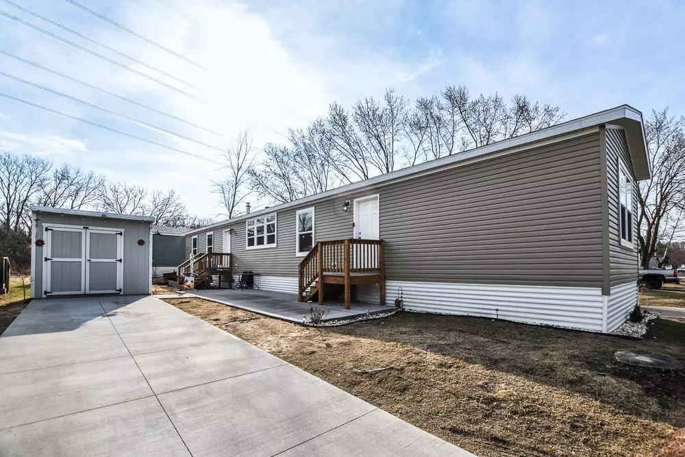 Coon Rapids, MN 55433,10319 Wintergreen ST NW