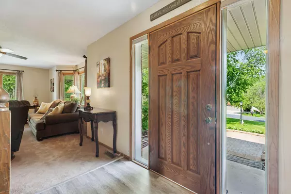 Medina, MN 55340,3316 Red Fox DR