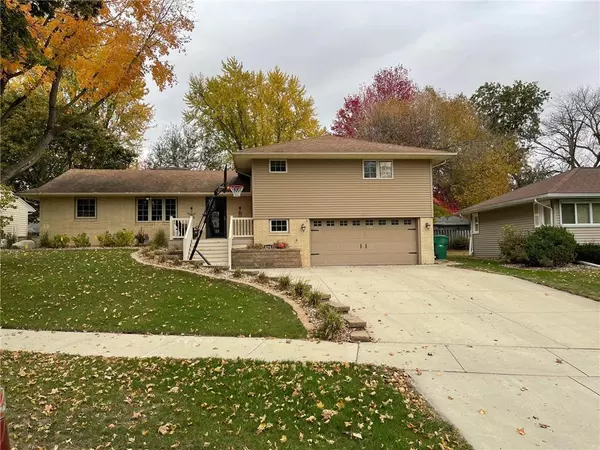 402 21st ST NW, Austin, MN 55912