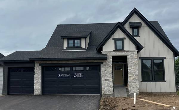 4036 Arbor DR, Woodbury, MN 55129