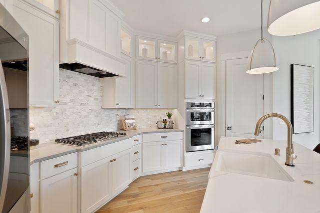 Woodbury, MN 55129,4036 Arbor DR