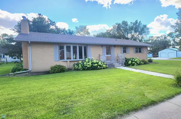 Hillsboro, ND 58045,319 1st AVE NW