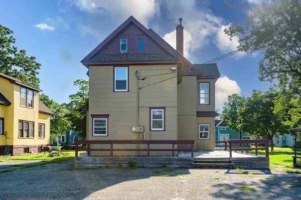 Saint Cloud, MN 56301,711 6th AVE S