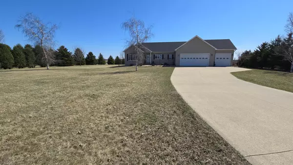 Austin, MN 55912,57407 NE 227th ST