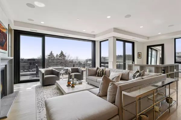 Wayzata, MN 55391,275 Lake ST E #301