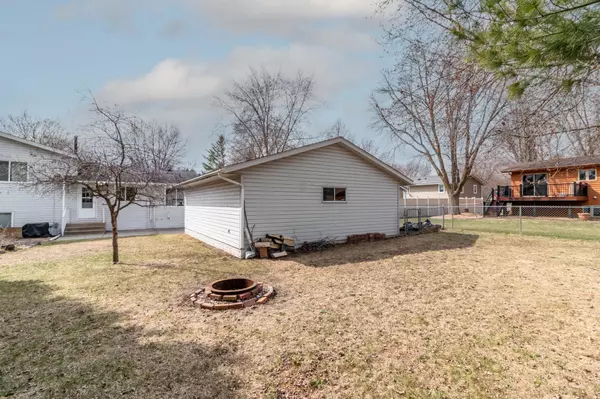 Sartell, MN 56377,103 8th ST N