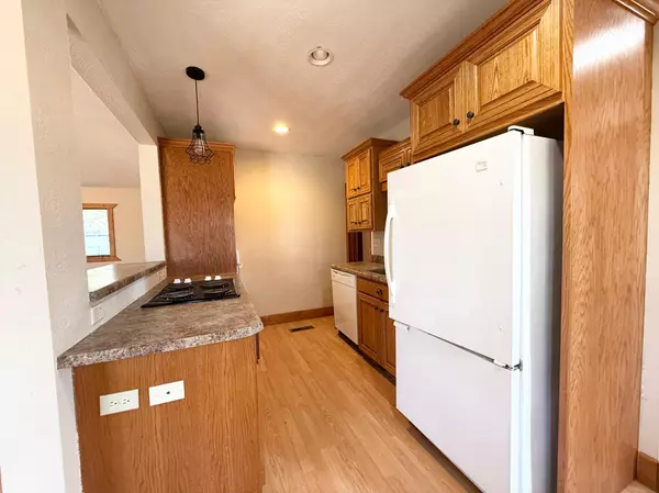 Mora, MN 55051,237 Wood ST S
