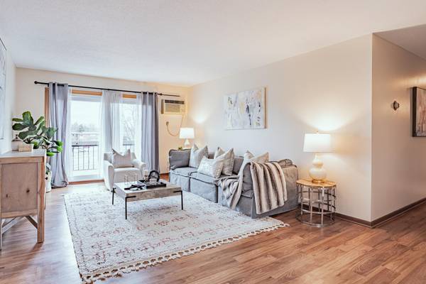 2800 Hillsboro AVE N #310,  New Hope,  MN 55427