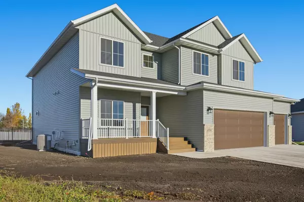 Moorhead, MN 56560,4724 Hampton LOOP S