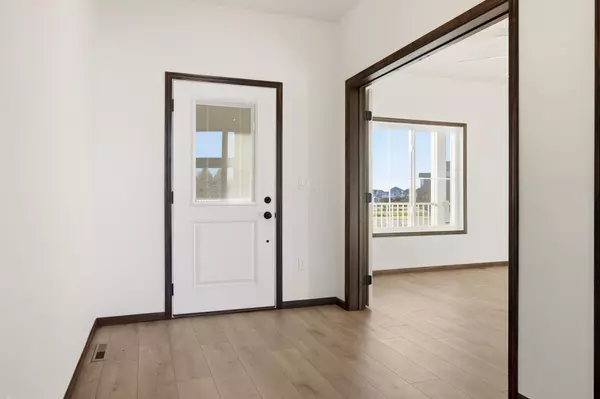 Moorhead, MN 56560,4724 Hampton LOOP S