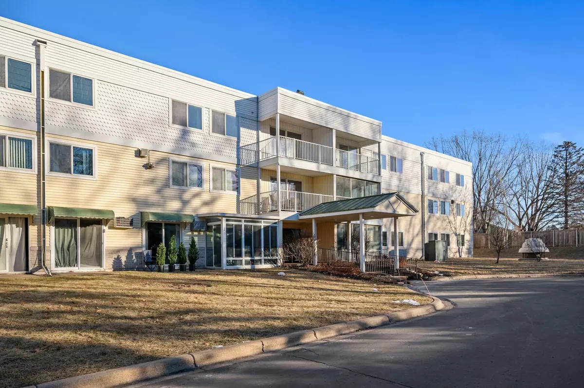 Little Canada, MN 55117,132 Demont AVE E #233