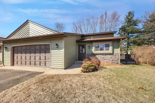 Sauk Rapids, MN 56379,241 9 1/2 ST N