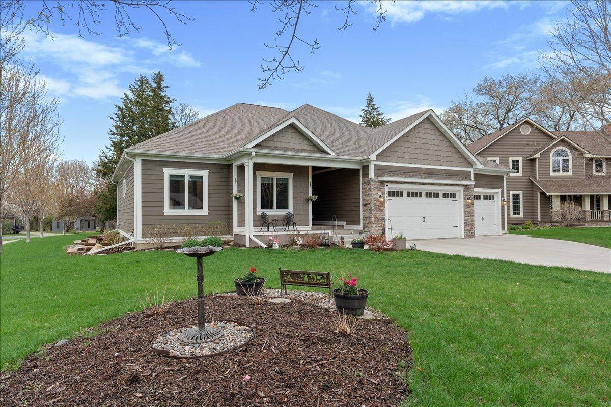 River Falls, WI 54022,749 River Ridge CT