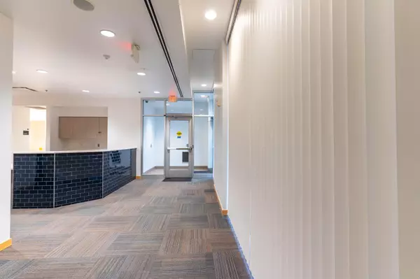 Minneapolis, MN 55415,814 S 3rd ST