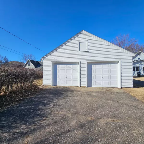 Saint Cloud, MN 56304,206 4th AVE NE