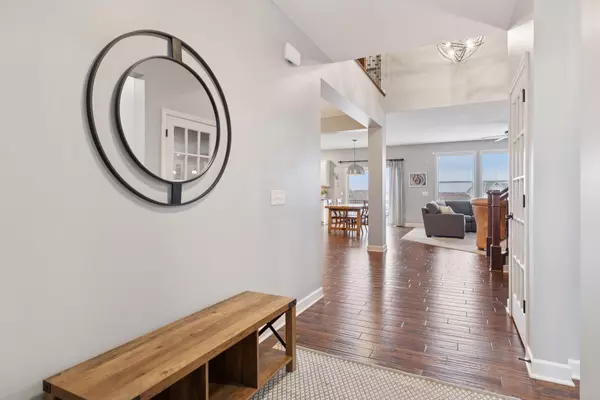 Lake Elmo, MN 55042,9604 Junco RD N