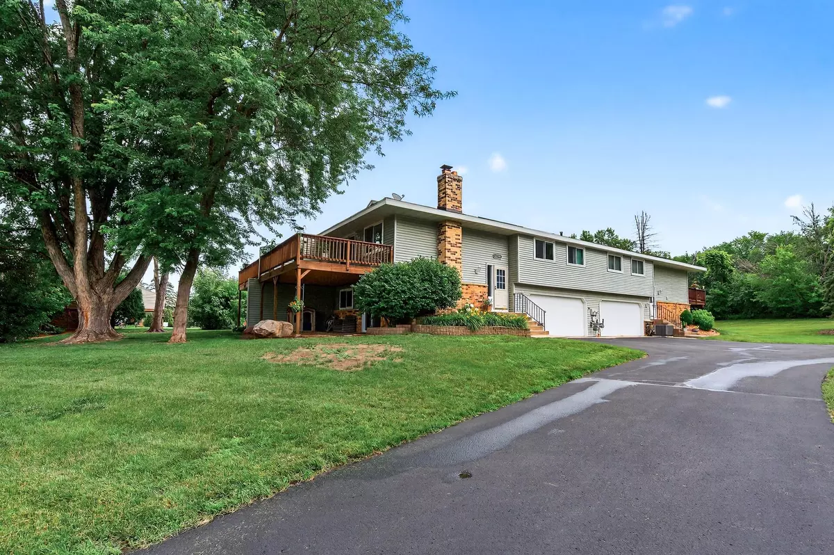 Burnsville, MN 55337,12305 Oak Leaf CT