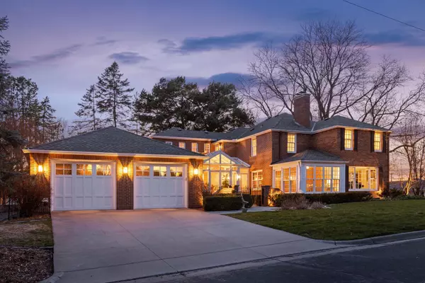 Edina, MN 55424,4701 Golf TER