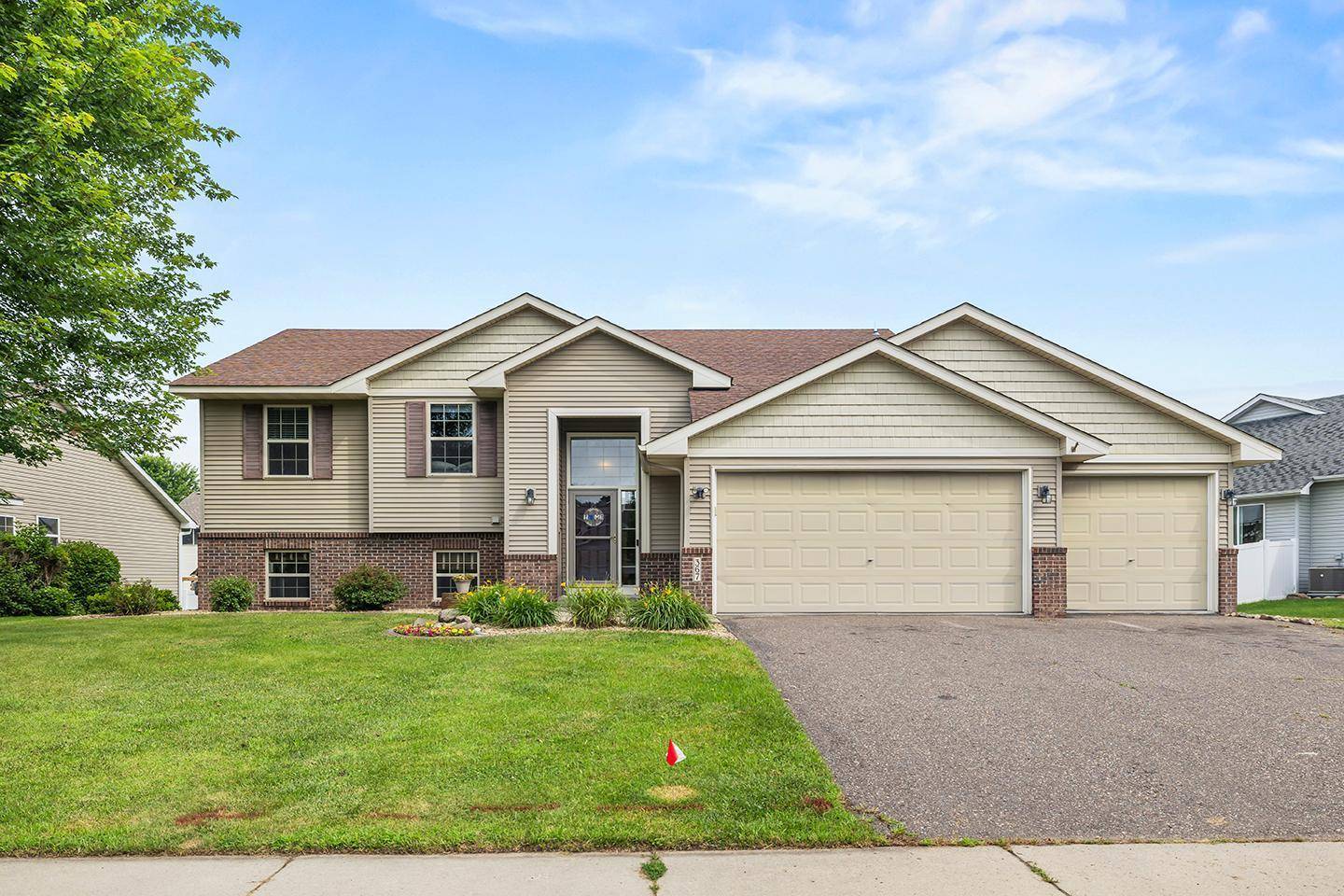 367 Garden DR, Delano, MN 55328