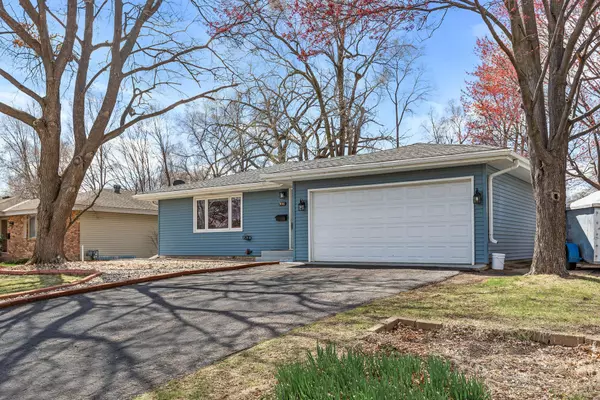 Bloomington, MN 55420,9916 Pillsbury AVE S