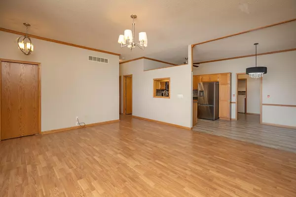 Rochester, MN 55901,1933 Cabernet LN NW