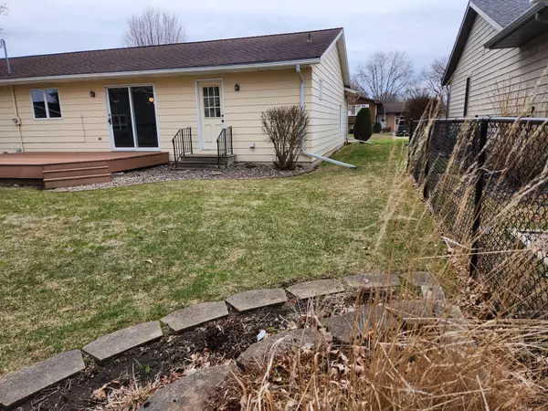 Albert Lea, MN 56007,211 Glenn RD